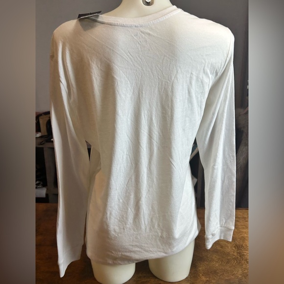 Juniors XL Long Sleeve Graphic T Shirt - Picture 14 of 15